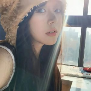 女头｜朝霞是黑夜思念白昼的泪光-小涛网络工作室ET资源网